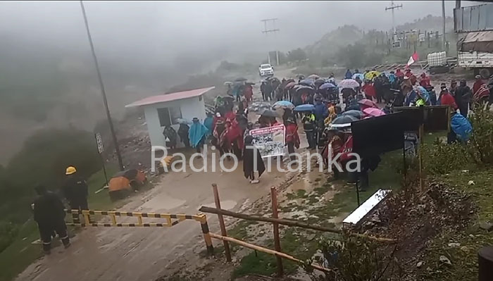 Pobladores de Turpay toman campamento de empresa Korimallko y exigen diálogo con dueño de mina